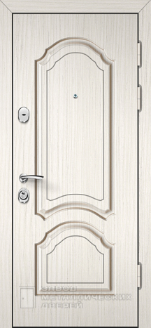 Фото «Белая дверь №18» в Верее